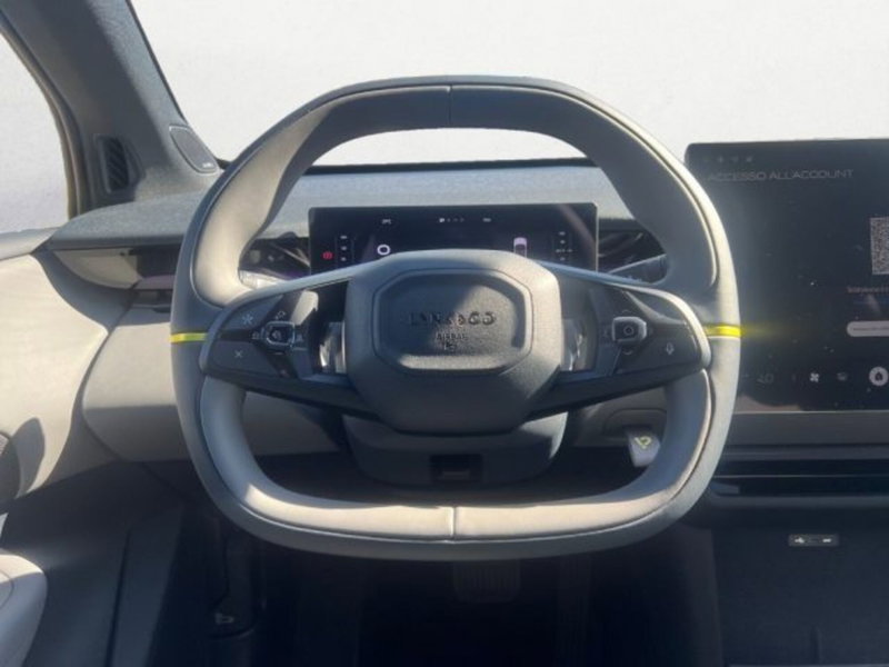 Lynk & Co 02 nuova a Treviso (8)