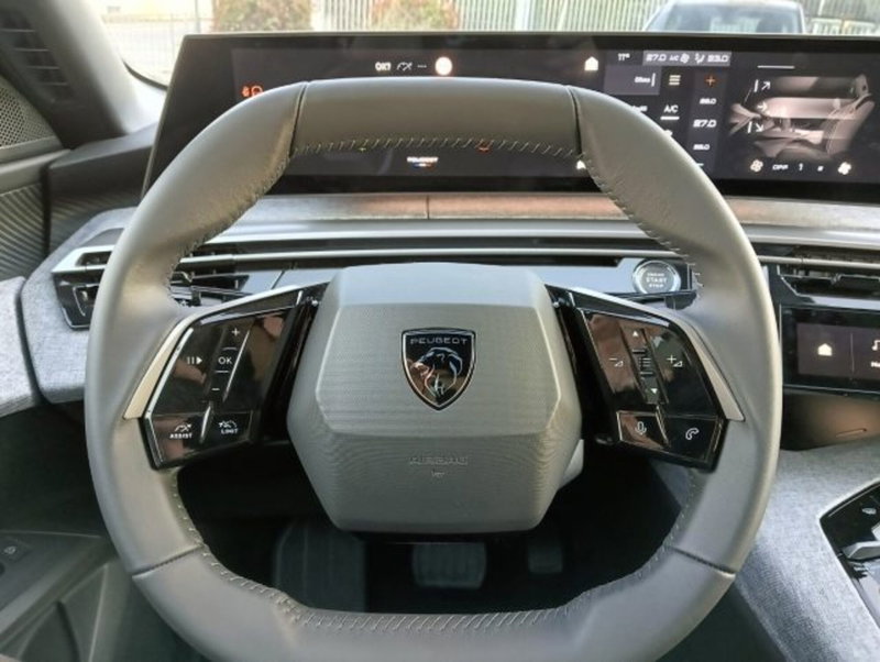 Peugeot 3008 nuova a Brescia (7)