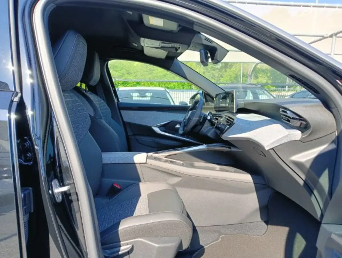 Peugeot 3008 nuova a Brescia (18)