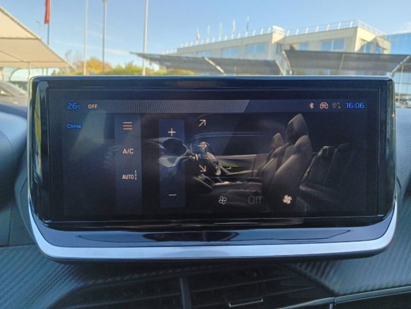 Peugeot 2008 nuova a Brescia (15)