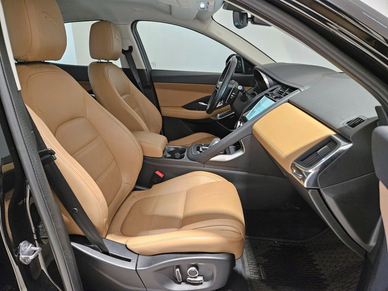 Jaguar E-Pace usata a Napoli (3)