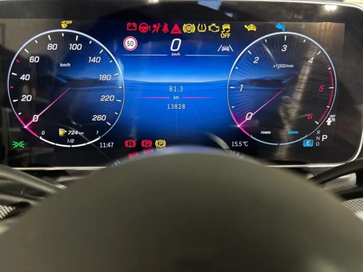 Mercedes-Benz CLE Cabrio usata a Bologna (13)