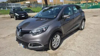 Renault Captur 1.5 dCi 8V 90 CV EDC Energy R-Link del 2014 usata a Recanati