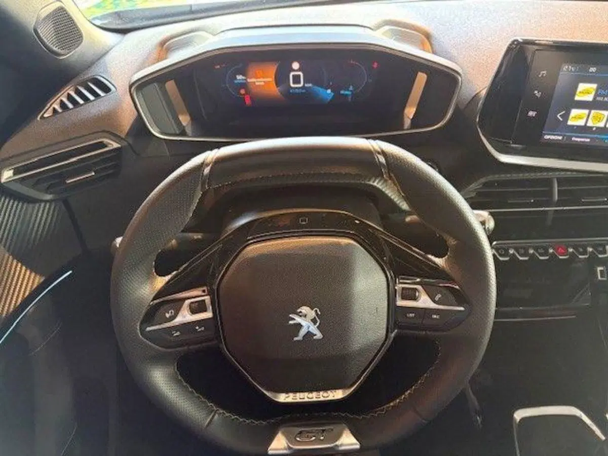 Peugeot 2008 usata a Modena (12)