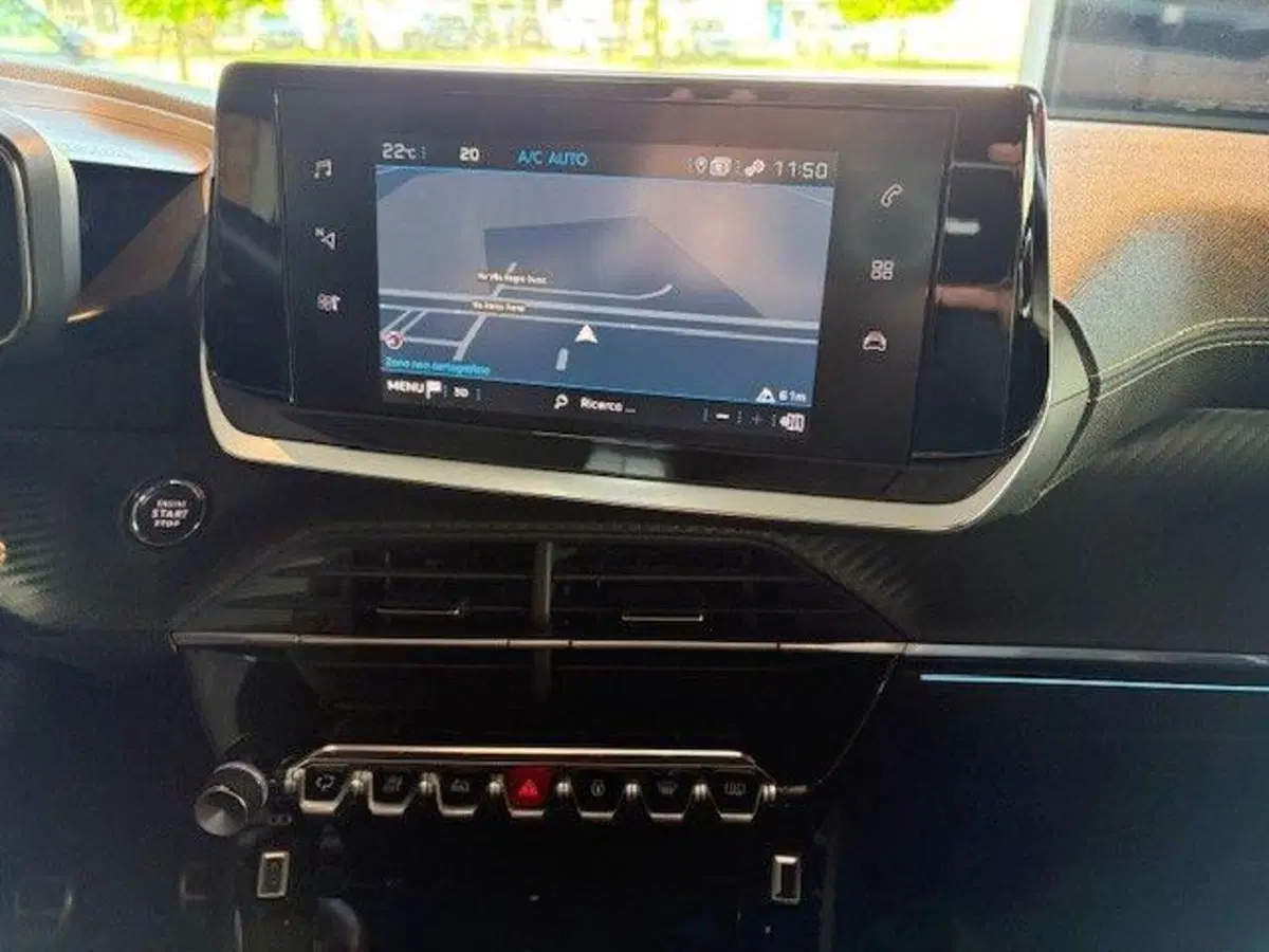 Peugeot 2008 usata a Modena (13)