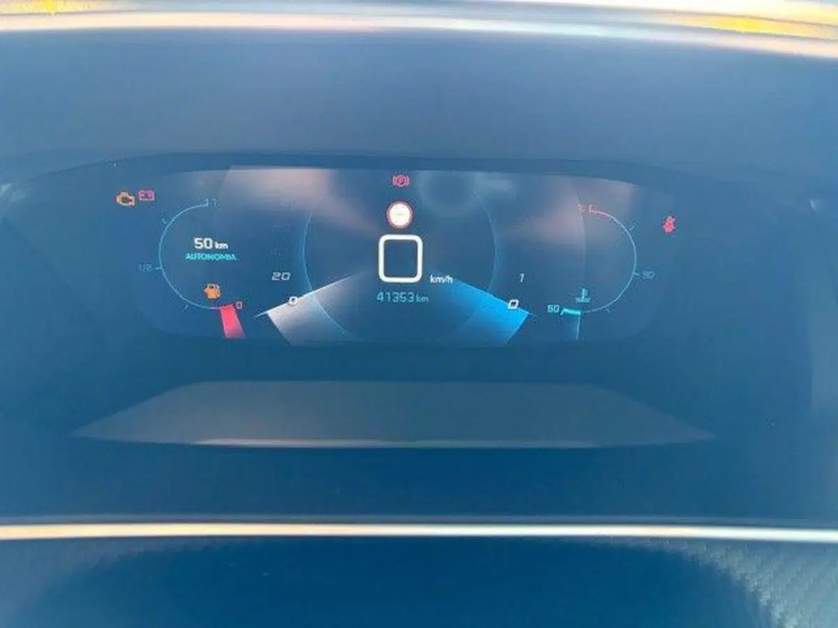 Peugeot 2008 usata a Modena (15)