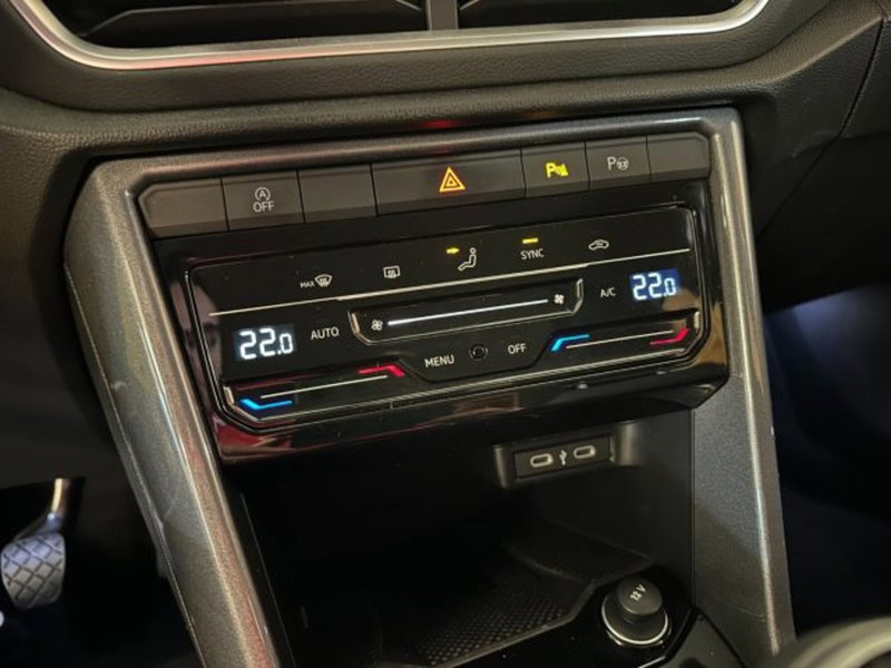 Volkswagen T-Roc usata a Vicenza (12)