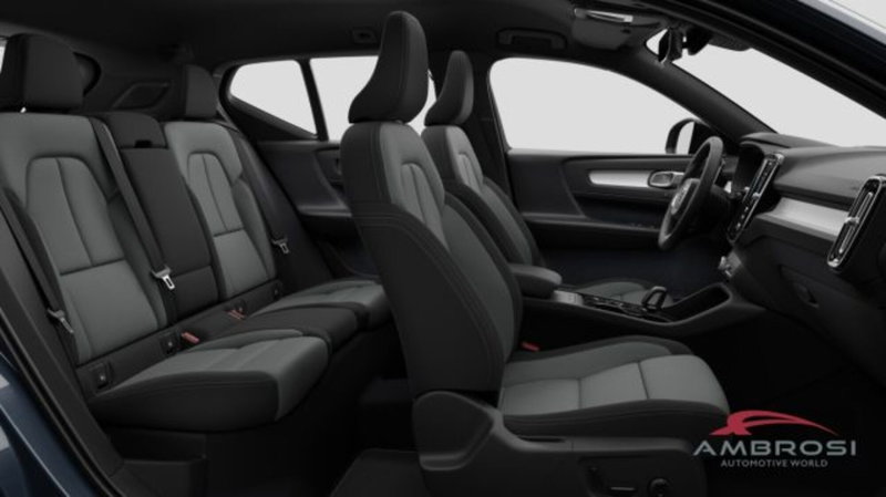 Volvo XC40 nuova a Perugia (13)