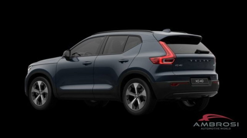 Volvo XC40 nuova a Perugia (3)
