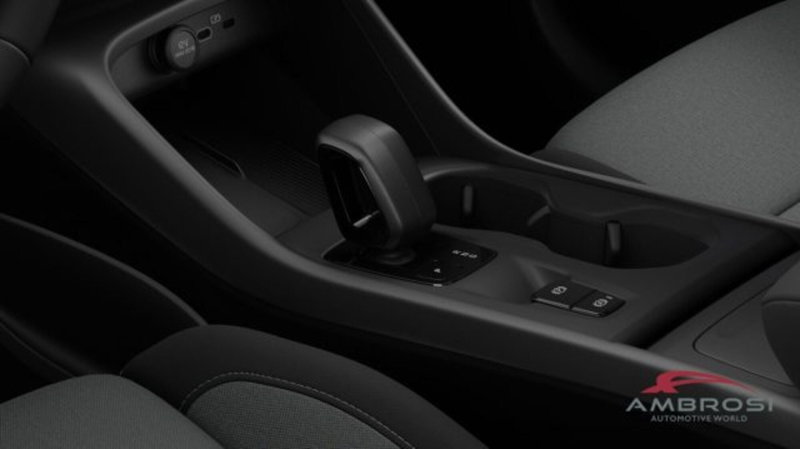 Volvo XC40 nuova a Perugia (15)