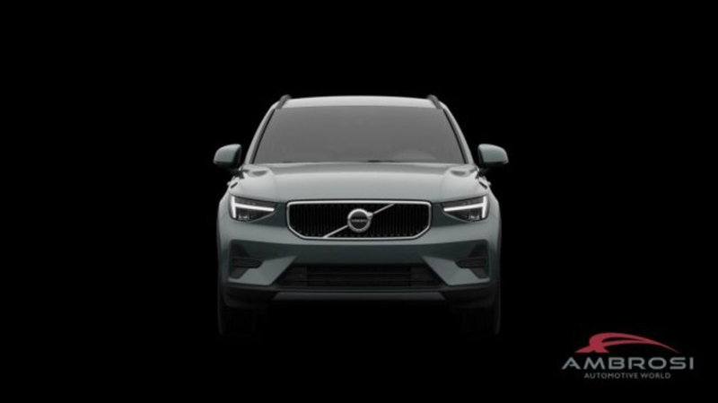 Volvo XC40 nuova a Perugia (8)