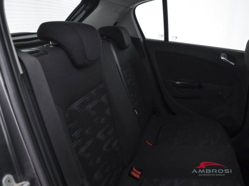 Opel Corsa usata a Perugia (11)