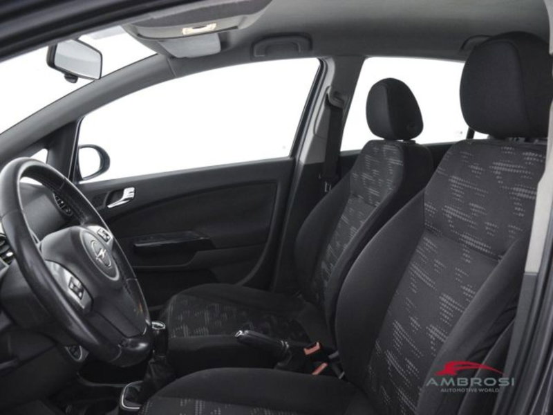 Opel Corsa usata a Perugia (9)