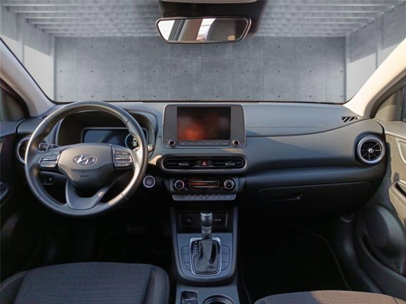 Hyundai Kona usata a Bari (13)