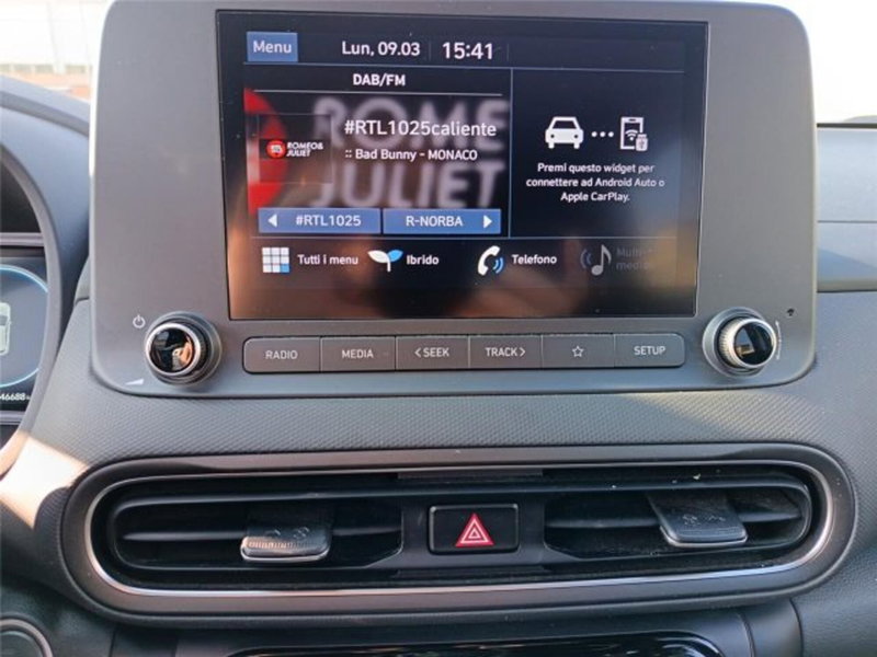 Hyundai Kona usata a Bari (17)