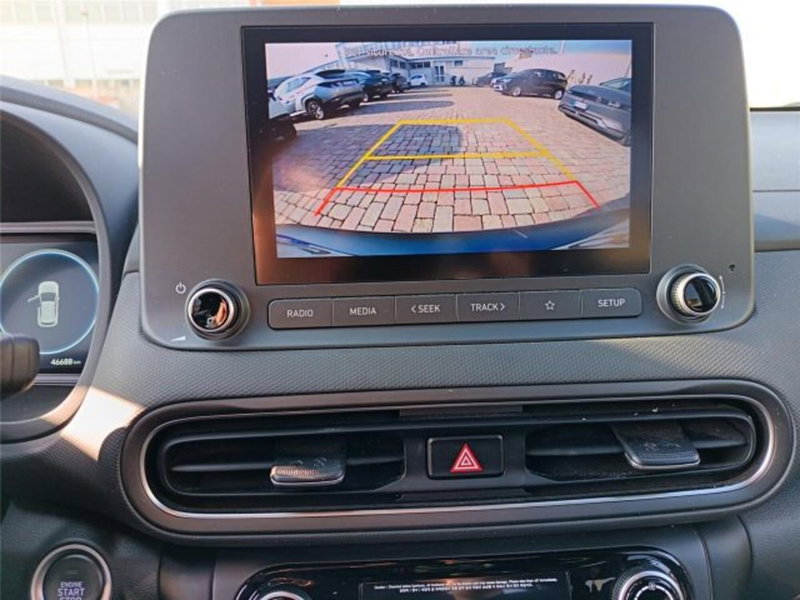 Hyundai Kona usata a Bari (19)