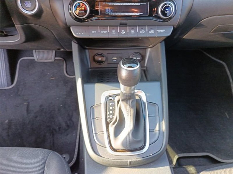 Hyundai Kona usata a Bari (20)