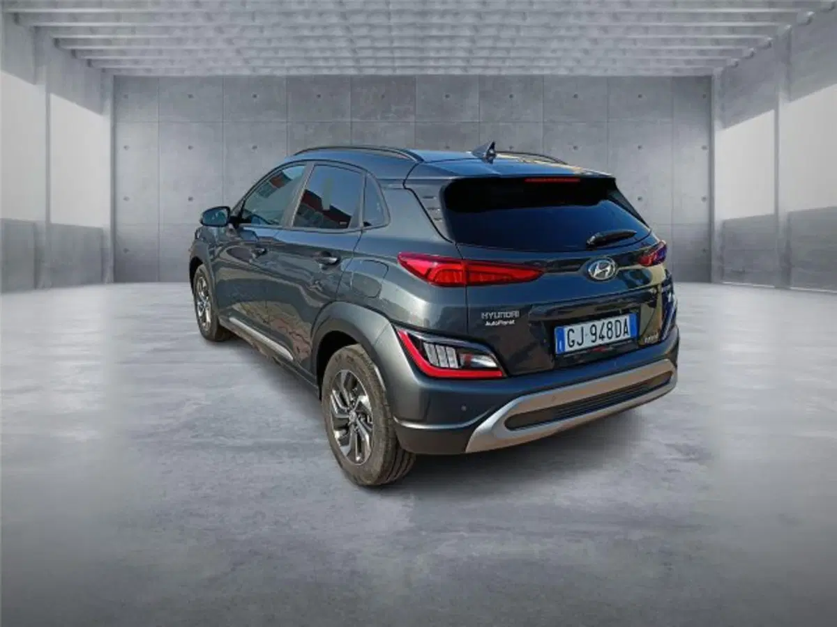 Hyundai Kona usata a Bari (4)