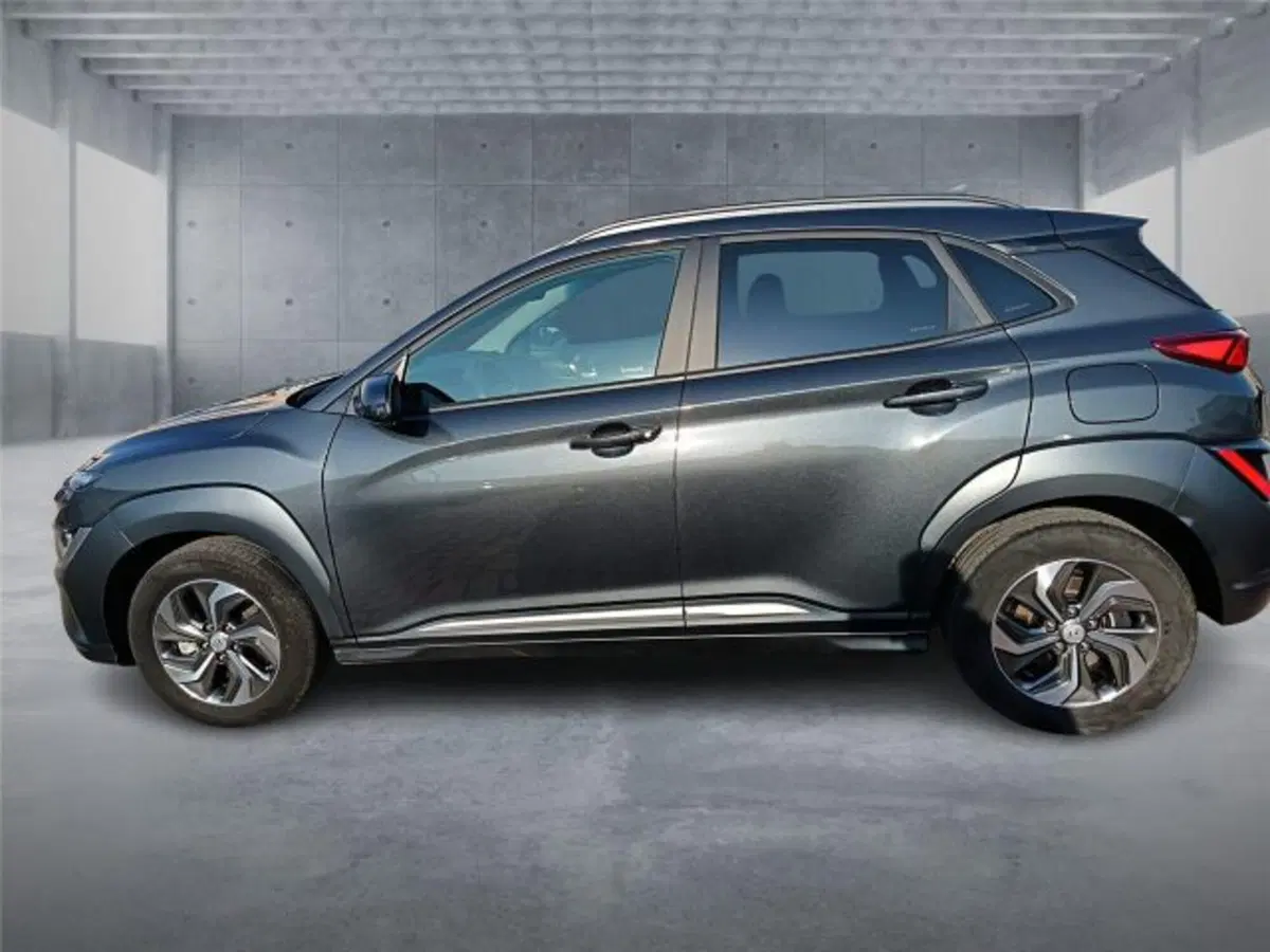 Hyundai Kona usata a Bari (7)