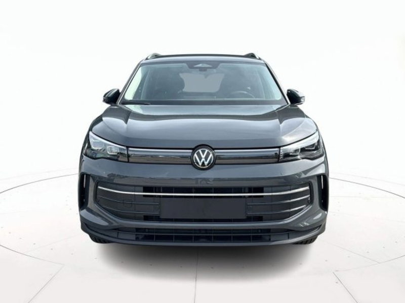 Volkswagen Tiguan nuova a Vicenza (2)