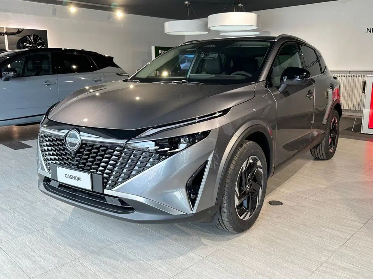 Nissan Qashqai nuova a Sondrio