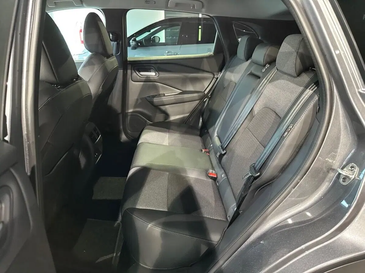 Nissan Qashqai nuova a Sondrio (11)