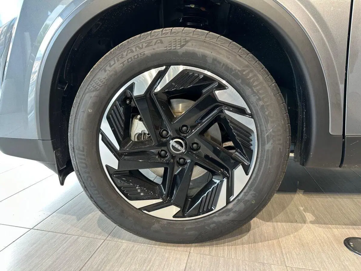 Nissan Qashqai nuova a Sondrio (9)