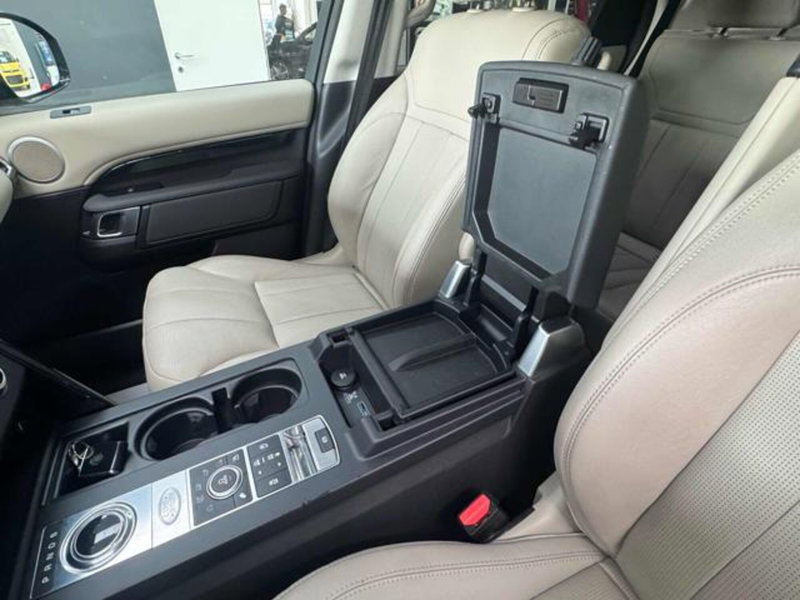 Land Rover Discovery usata a Vercelli (14)