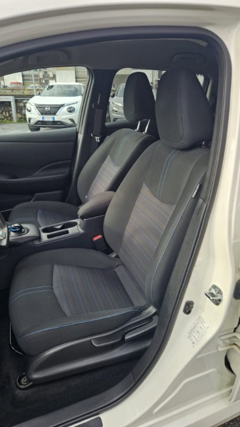 Nissan Leaf usata a Lucca (13)