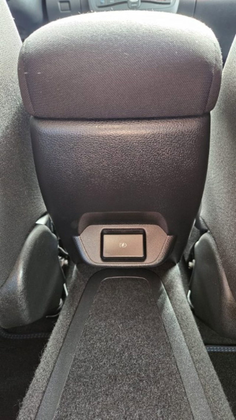 Nissan Leaf usata a Lucca (15)