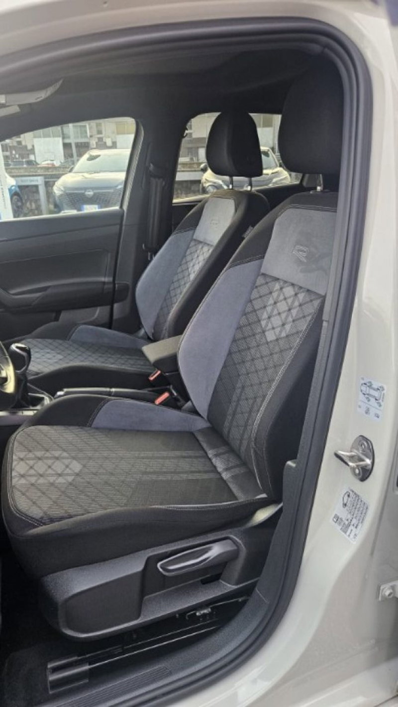 Volkswagen Taigo usata a Lucca (14)