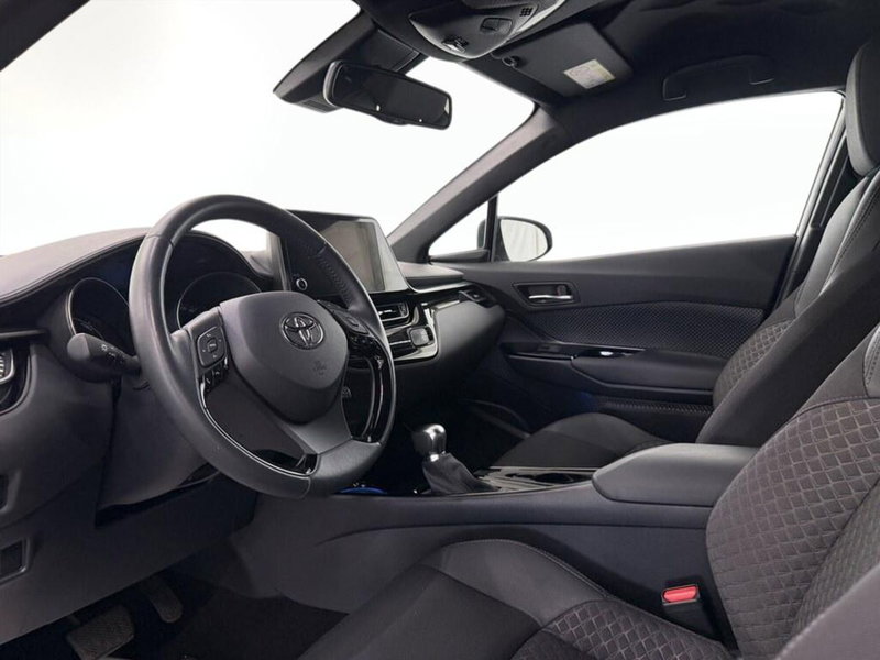 Toyota Toyota C-HR usata a Monza e Brianza (11)