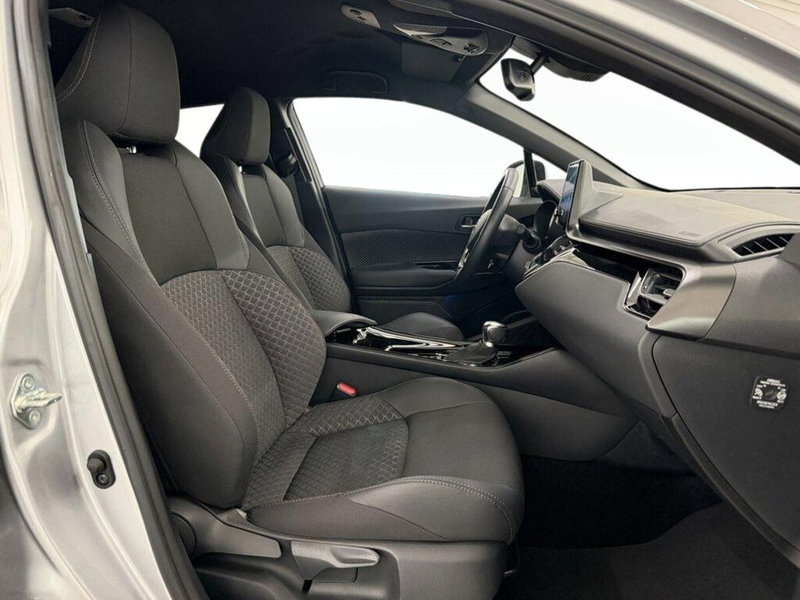 Toyota Toyota C-HR usata a Monza e Brianza (14)