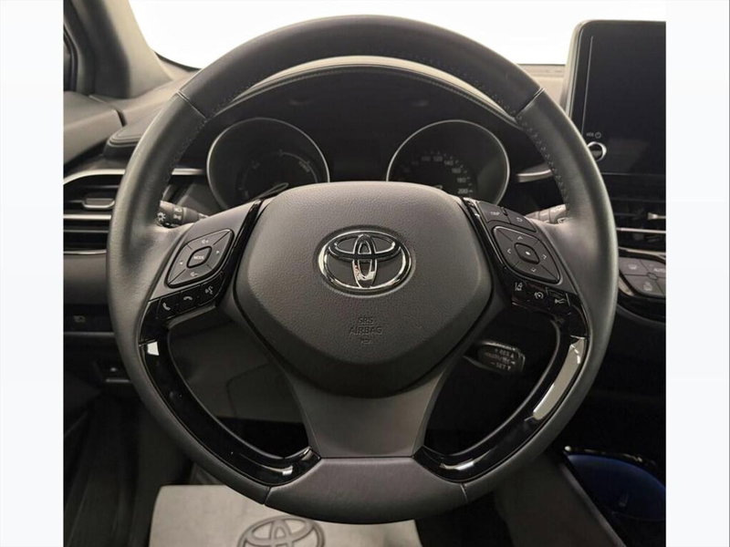 Toyota Toyota C-HR usata a Monza e Brianza (8)