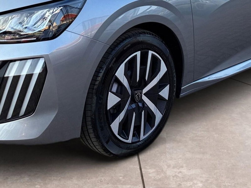 Peugeot 208 nuova a Torino (15)