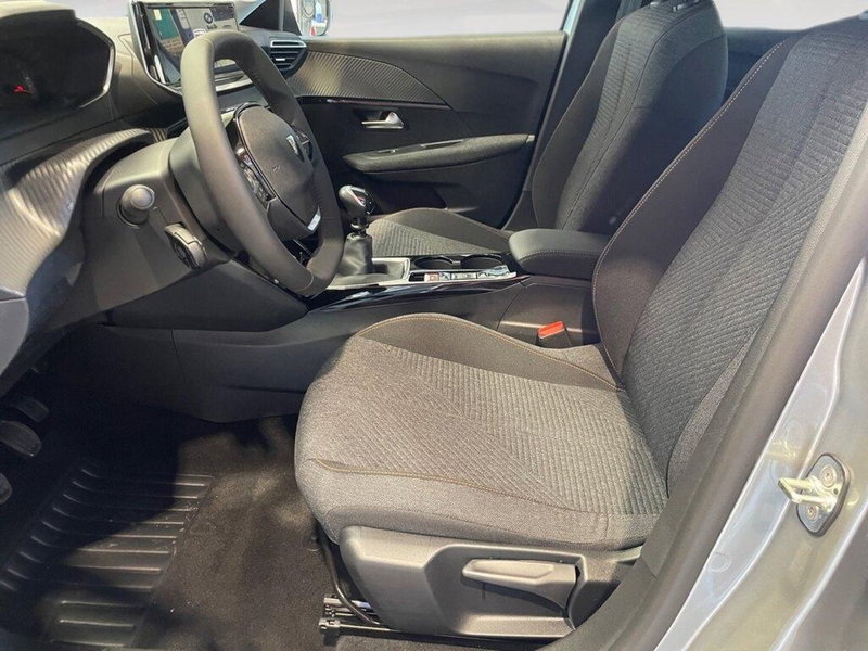 Peugeot 208 nuova a Torino (7)