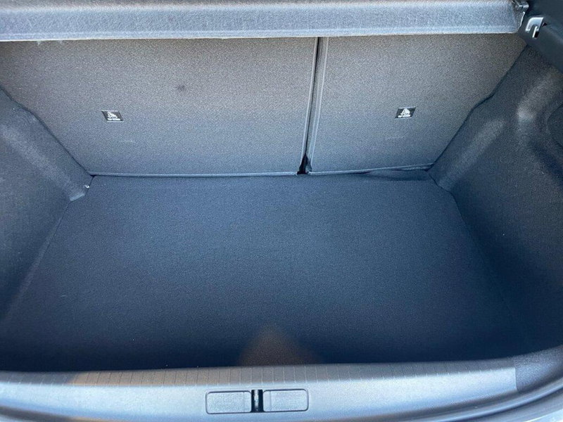 Peugeot 208 nuova a Torino (9)