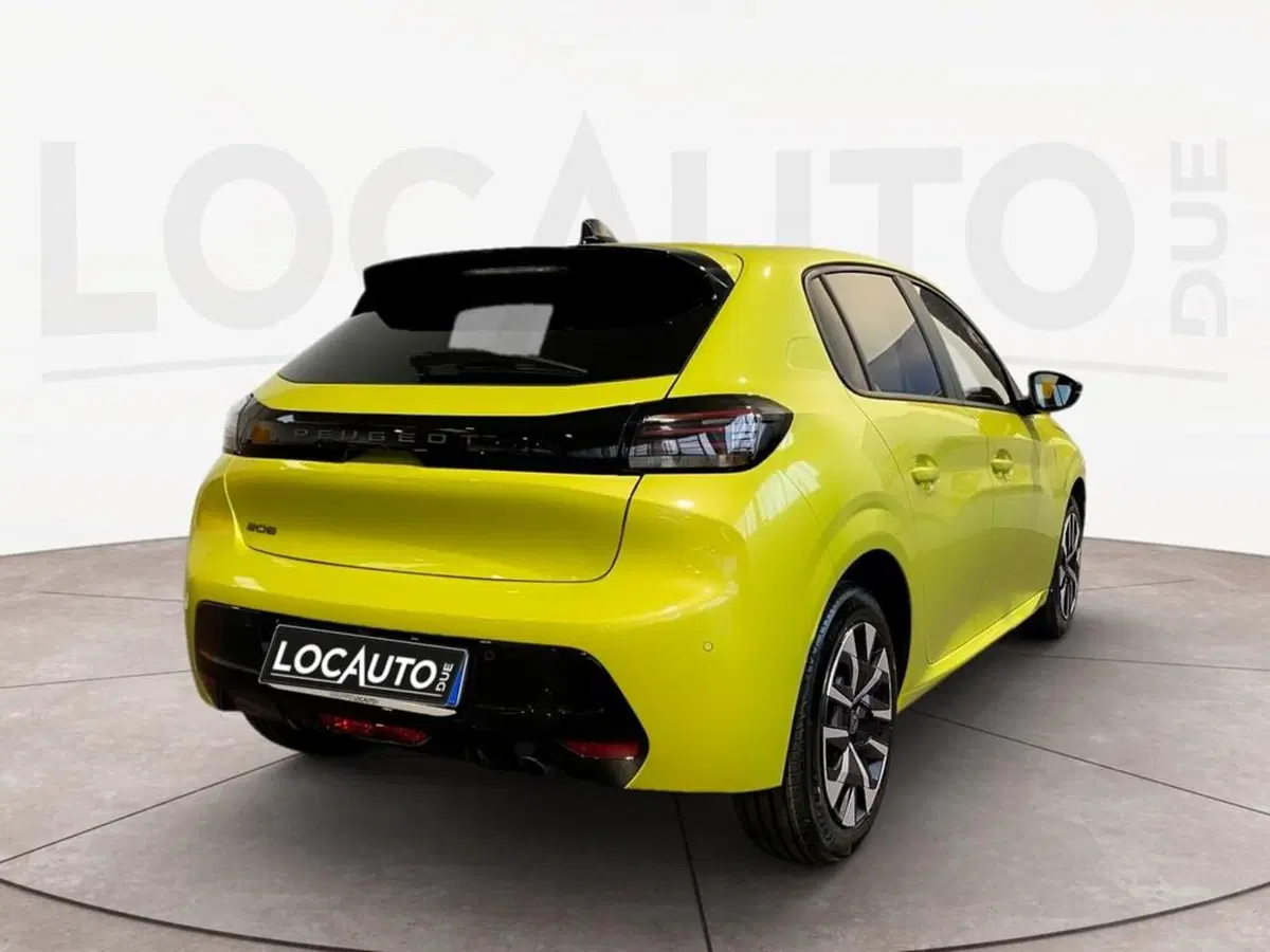 Peugeot 208 nuova a Torino (4)