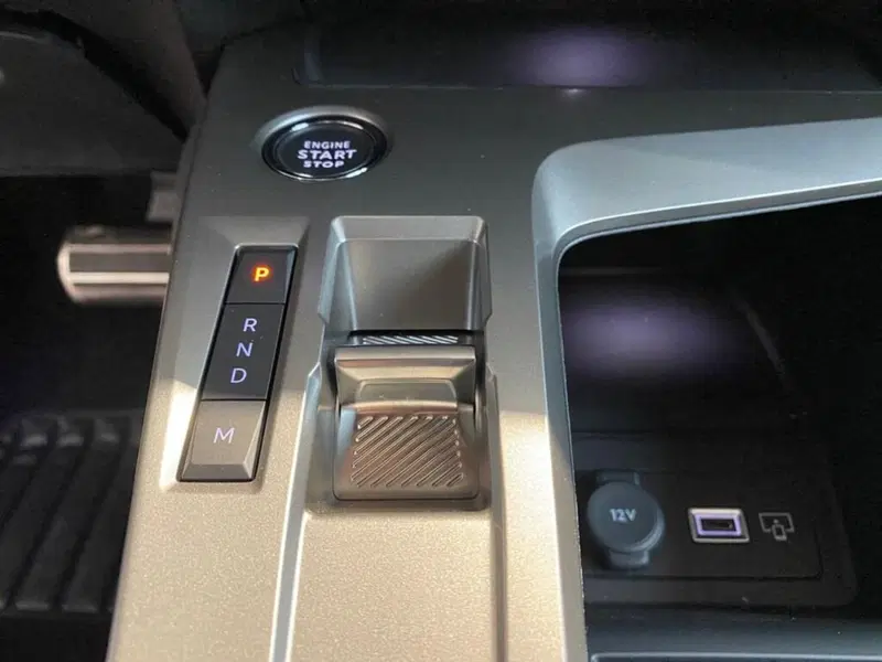 Peugeot 308 SW nuova a Torino (12)