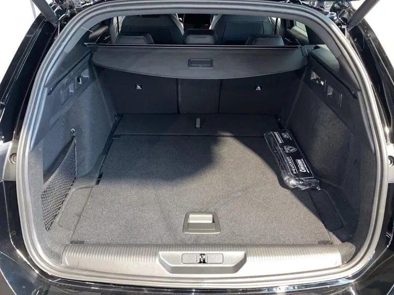 Peugeot 308 SW nuova a Torino (9)