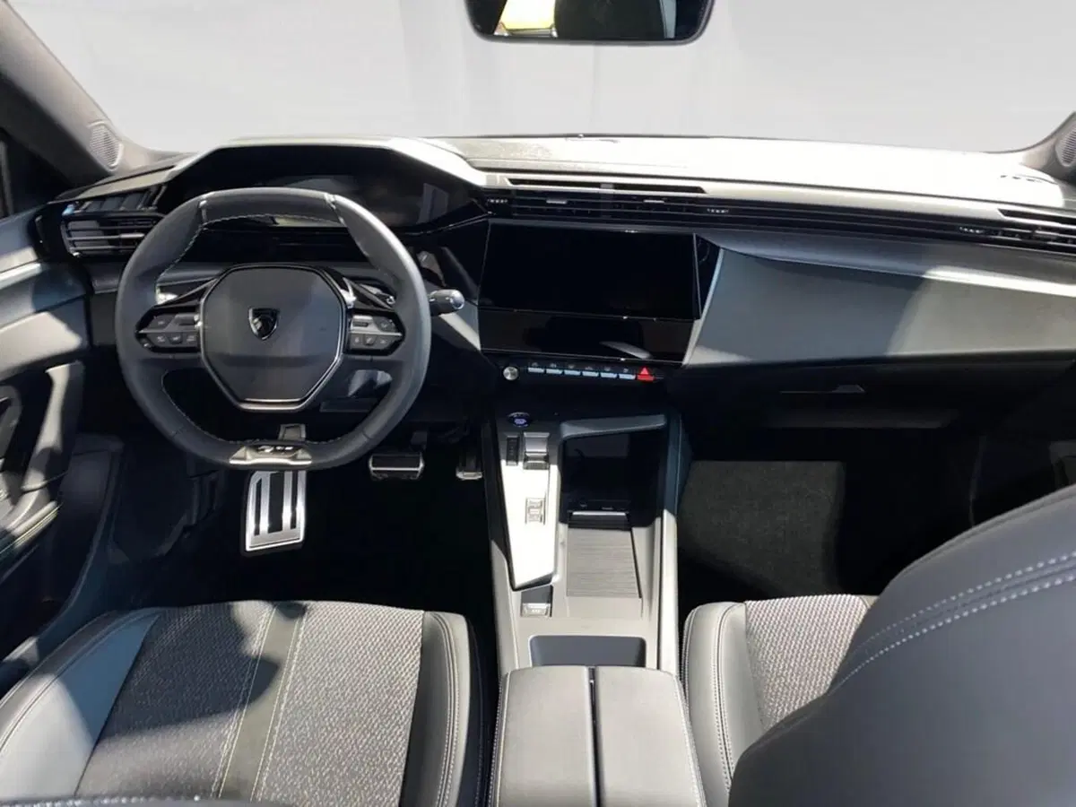 Peugeot 408 nuova a Torino (6)