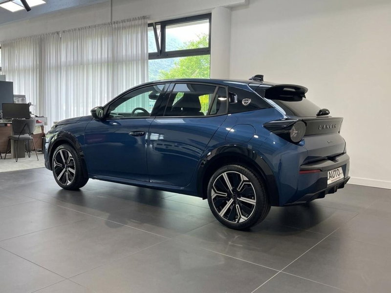 Lancia Ypsilon nuova a Sondrio (5)