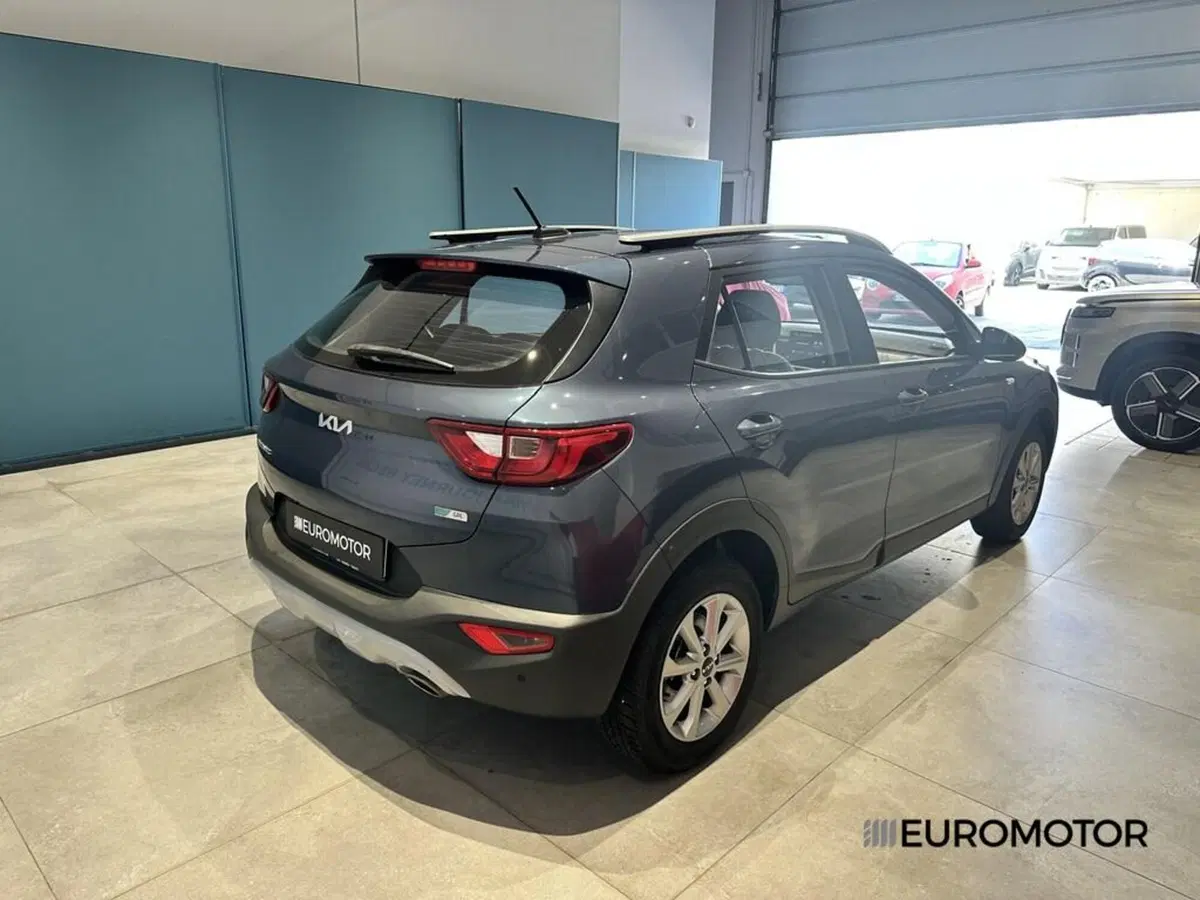 Kia Stonic usata a Bari (5)