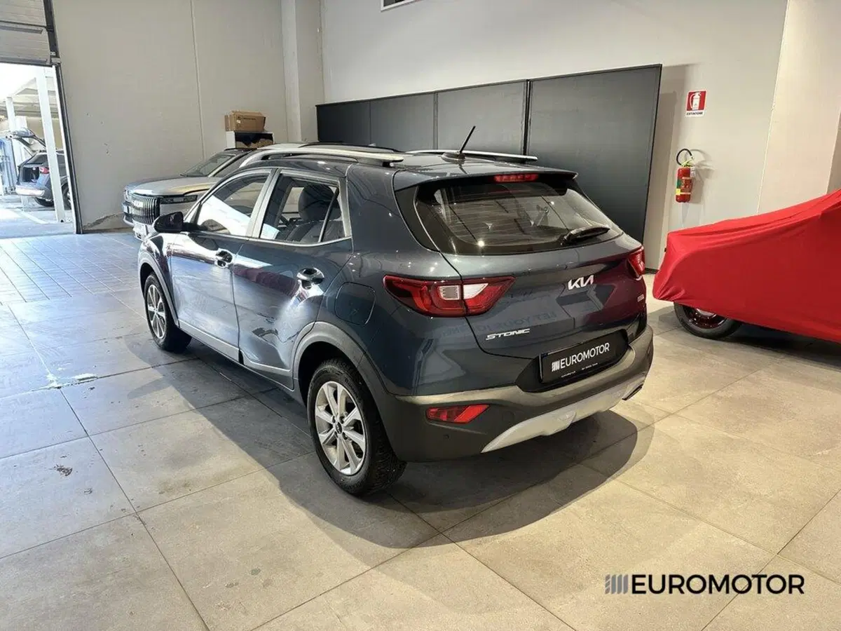 Kia Stonic usata a Bari (7)
