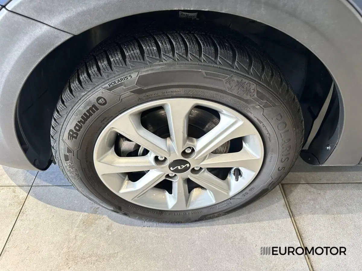 Kia Stonic usata a Bari (9)