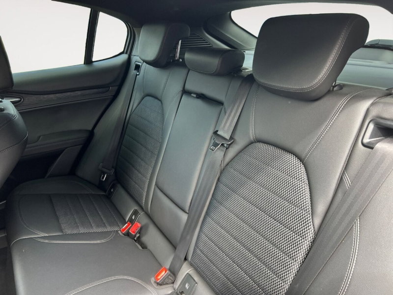 Alfa Romeo Stelvio usata a Verona (10)