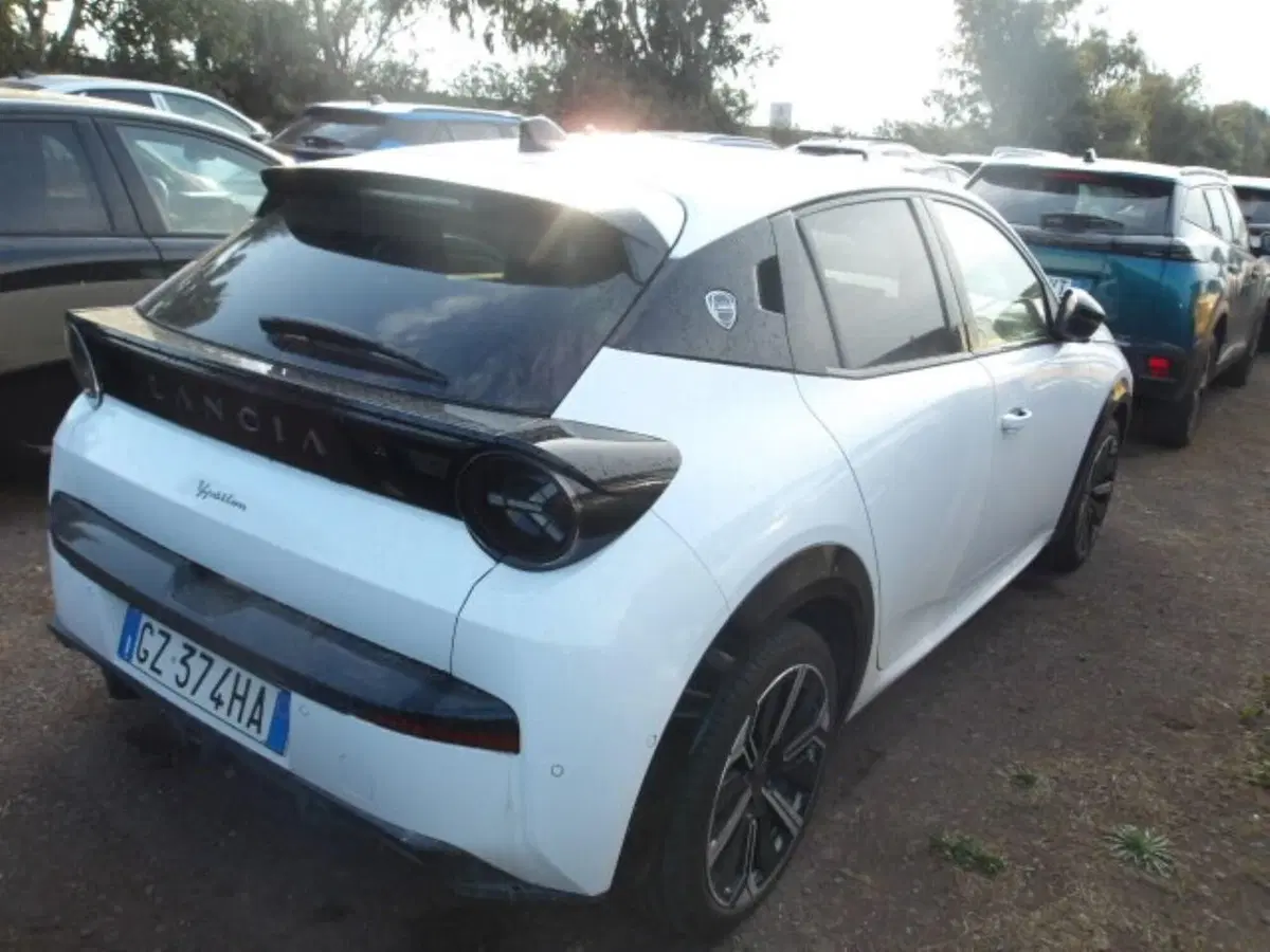 Lancia Ypsilon usata a Perugia (3)