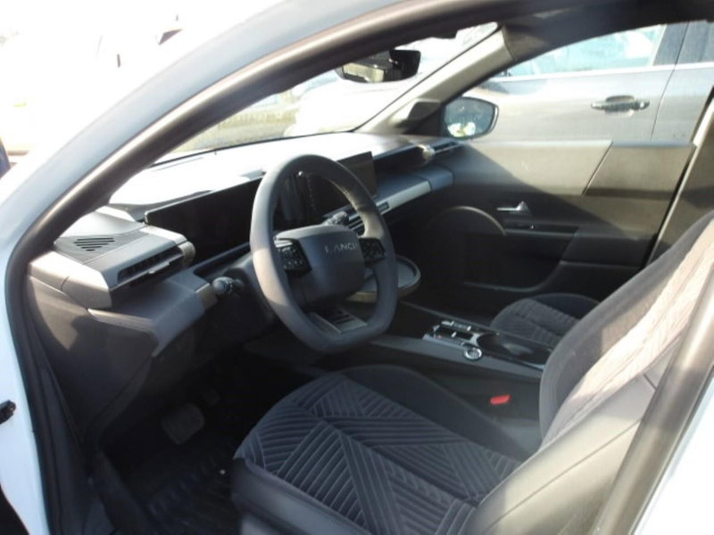 Lancia Ypsilon usata a Perugia (7)