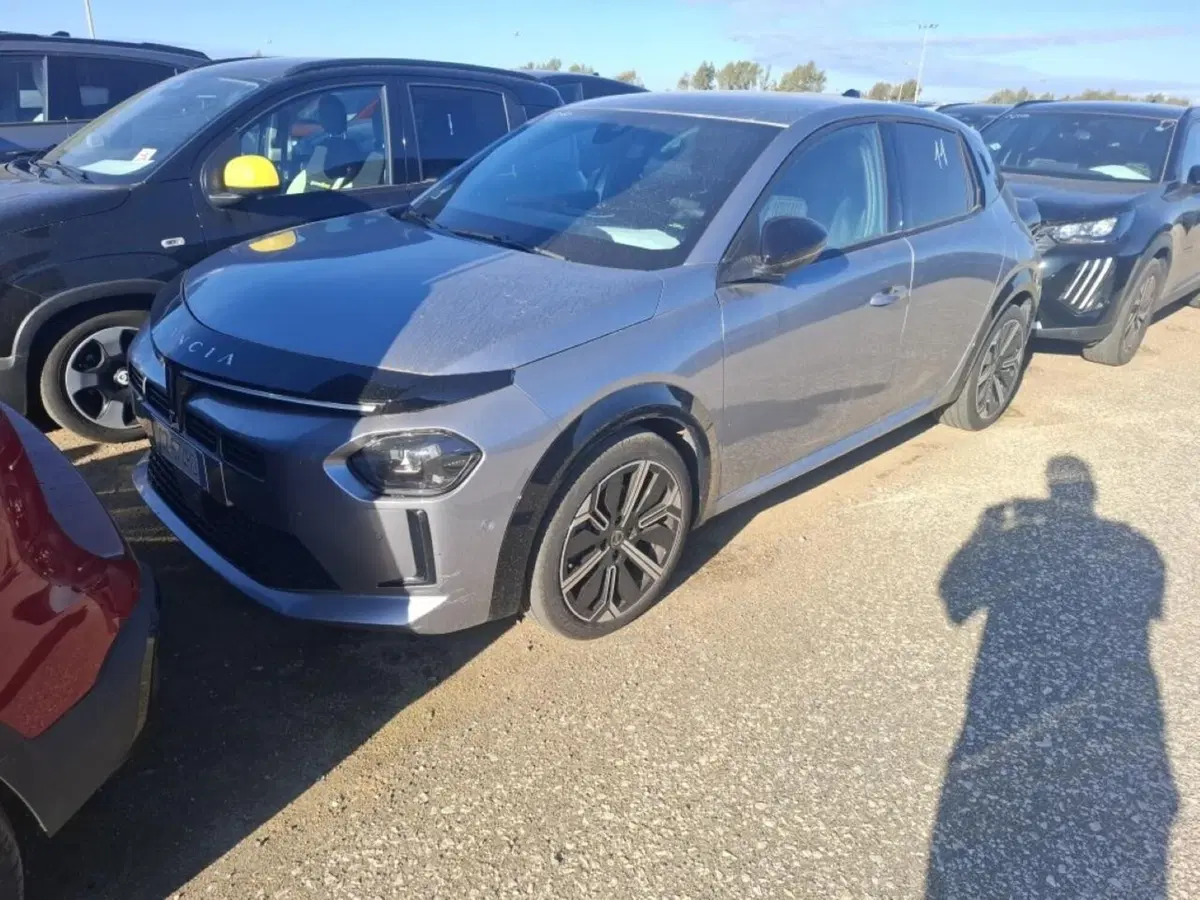 Lancia Ypsilon usata a Perugia (2)