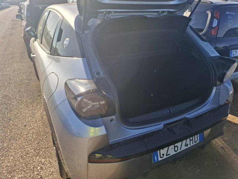 Lancia Ypsilon usata a Perugia (7)